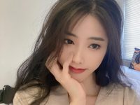 看titi钛合金天竺少女,感受奇幻:神秘摄影师创作的奇妙照片