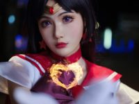 一米八的大梨子龙王图包：唯美cos摄影作品