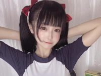 洛天依cos+佳佳好难啊巫女套装原图，让你爱上这个音乐世界