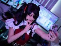 周叽是可爱兔兔仿生人，展示自己的摄影作品原图