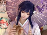 光影交错的摄影,呈现出浅野菌子cos舒芙蕾完美的身姿