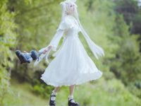 瓜希酱黑历史夏日美图分享：无边泳池畅游