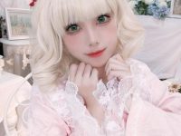 全套图包:蜜汁猫裘漆皮女仆免费粉红妆美图大放送