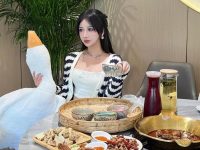 瞬间切入历史!过期米线线猫黑网拍摄的传世之作