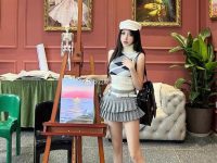 迷失在过期米线线喵的魅力中：我的美图集锦