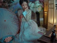 极致古韵,精仿非凡,钛合金titi满清服饰美图,流转佳丽贵 clan 之气