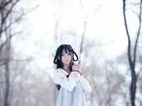 魔法阵下的少女：摄影师镜头中的魔物喵照片